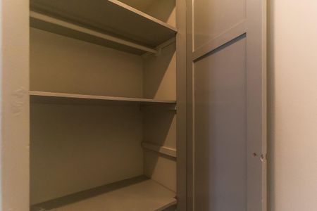 Quarto de kitnet/studio para alugar com 1 quarto, 27m² em Vl. Santista, Mogi das Cruzes