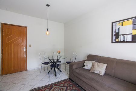 Sala de apartamento para alugar com 3 quartos, 76m² em Brasil, Uberlândia