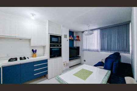 Sala/Cozinha de apartamento à venda com 2 quartos, 43m² em Vila Flora, Guarulhos