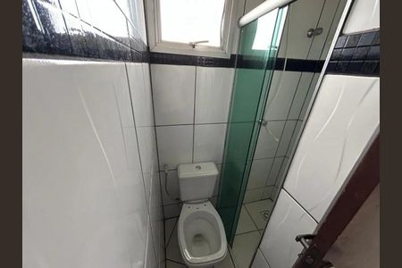 Banheiro de apartamento para alugar com 2 quartos, 46m² em Tubalina, Uberlândia