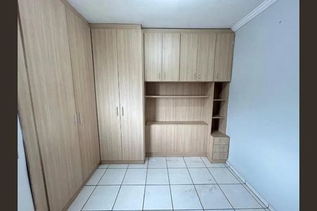 Quarto 1 de apartamento para alugar com 2 quartos, 46m² em Tubalina, Uberlândia