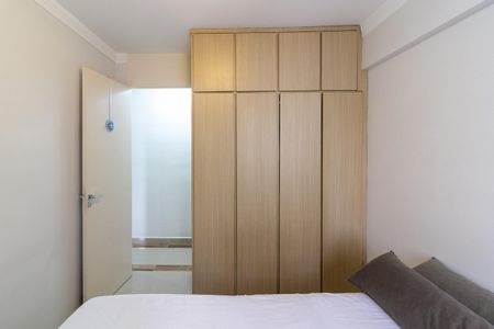 Quarto 1 de apartamento à venda com 2 quartos, 49m² em Vila Emir, São Paulo