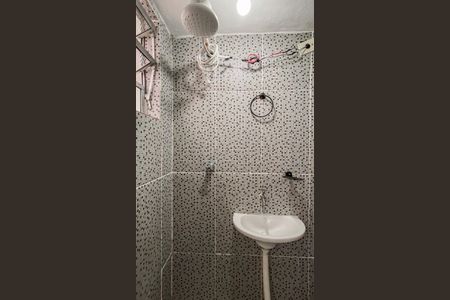 Banheiro de casa para alugar com 1 quarto, 45m² em Parque Cisper, São Paulo