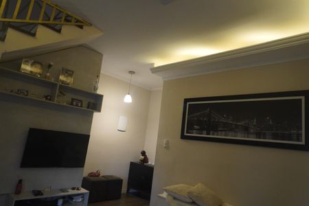 Sala de casa de condomínio à venda com 3 quartos, 108m² em Vila Jacuí, São Paulo