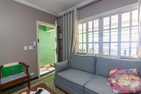 Sala de casa de condomínio à venda com 2 quartos, 150m² em São Pedro, Osasco