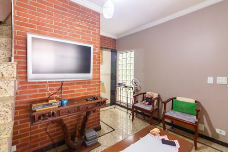Sala de casa de condomínio à venda com 2 quartos, 150m² em São Pedro, Osasco
