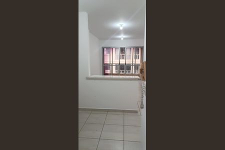 Sala de apartamento para alugar com 2 quartos, 62m² em Residencial Canadá, Goiânia