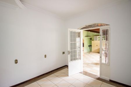 Sala de casa para alugar com 2 quartos, 150m² em Pedra Azul, Contagem