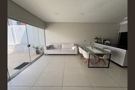 Casa para alugar com 3 quartos, 130m² em Canudos, Novo Hamburgo