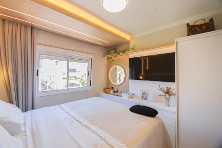 Suíte 1 de apartamento à venda com 2 quartos, 78m² em Bela Vista, Porto Alegre