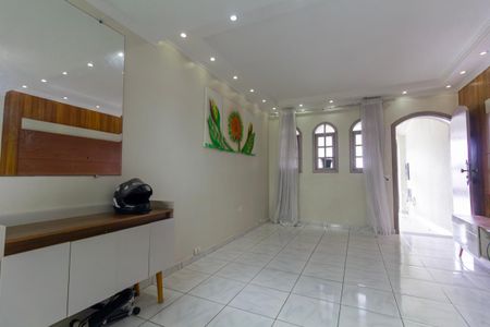 Sala de casa para alugar com 2 quartos, 140m² em Vila Constanca, São Paulo