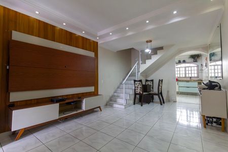 Sala de casa para alugar com 2 quartos, 140m² em Vila Constanca, São Paulo