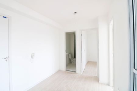 Sala / Cozinha de apartamento para alugar com 2 quartos, 30m² em Vila Plana, São Paulo