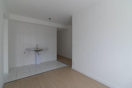 Sala de apartamento para alugar com 2 quartos, 39m² em Jardim Maringa, São Paulo