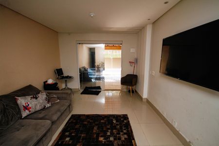 Sala de casa para alugar com 3 quartos, 143m² em Canto do Forte, Praia Grande