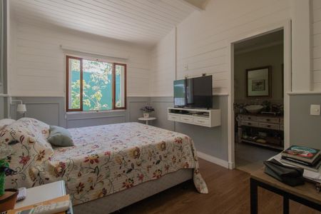 Quarto Suíte de casa para alugar com 4 quartos, 300m² em Vila São Francisco, Mauá