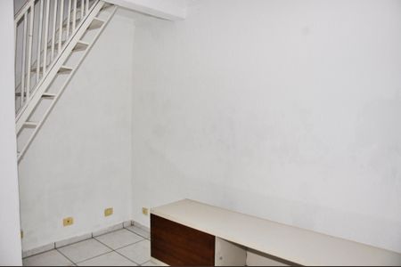 Detalhe - Sala de casa para alugar com 2 quartos, 60m² em Vila Isabel, São Paulo