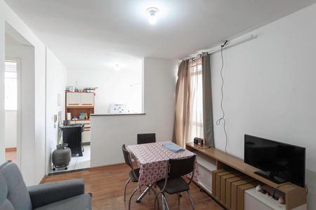Sala de apartamento para alugar com 2 quartos, 52m² em Bom Jesus, Contagem