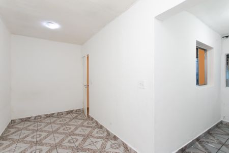 Quarto 1 de casa para alugar com 2 quartos, 120m² em Conjunto Residencial José Bonifácio, São Paulo