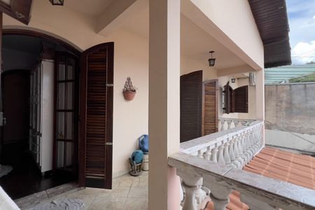 Varanda dos Quartos de casa à venda com 4 quartos, 180m² em Vila das Palmeiras, Guarulhos