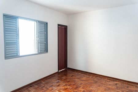 Suite de casa à venda com 2 quartos, 175m² em Vila Mira, São Paulo