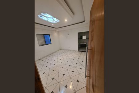 Quarto de casa para alugar com 2 quartos, 115m² em Jardim Luciana, Itaquaquecetuba