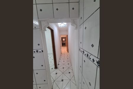 Corredor de casa para alugar com 2 quartos, 115m² em Jardim Luciana, Itaquaquecetuba