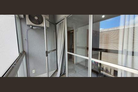 varanda da sala de apartamento à venda com 1 quarto, 57m² em Parque das Industrias, Betim
