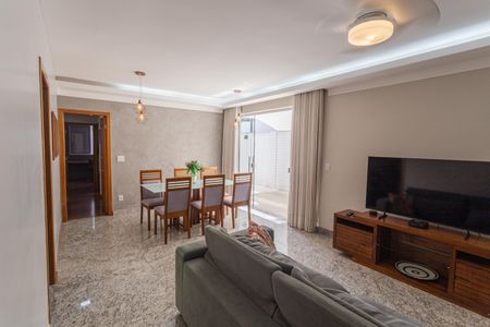 Sala de apartamento à venda com 3 quartos, 170m² em Cidade Nova, Belo Horizonte