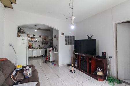 Sala de casa para alugar com 2 quartos, 180m² em Parque Cruzeiro do Sul, São Paulo