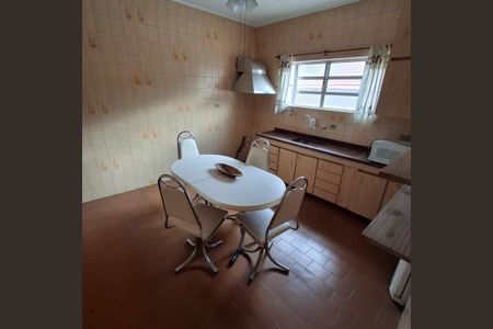 Foto 06 de casa à venda com 3 quartos, 160m² em Vila Romano, São Paulo