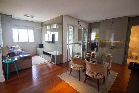 Sala de apartamento para alugar com 2 quartos, 82m² em Jardim Caravelas, São Paulo