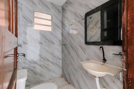 Banheiro de casa para alugar com 1 quarto, 40m² em Chácara Vista Alegre, Cotia
