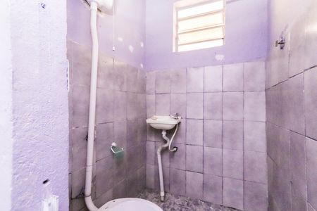 Banheiro de casa para alugar com 1 quarto, 30m² em Jardim Estela Mari, Cotia
