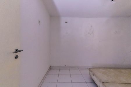 Quarto de casa para alugar com 1 quarto, 50m² em Jardim Estela Mari, Cotia