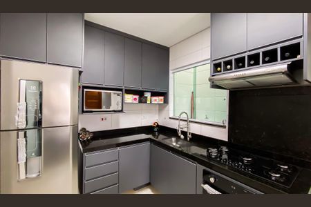 Cozinha de casa de condomínio para alugar com 2 quartos, 70m² em Jardim Penha, São Paulo