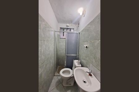 Banheiro de casa para alugar com 1 quarto, 42m² em Parque Uruguaiana, Duque de Caxias