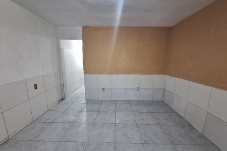 Sala de casa para alugar com 1 quarto, 42m² em Parque Uruguaiana, Duque de Caxias