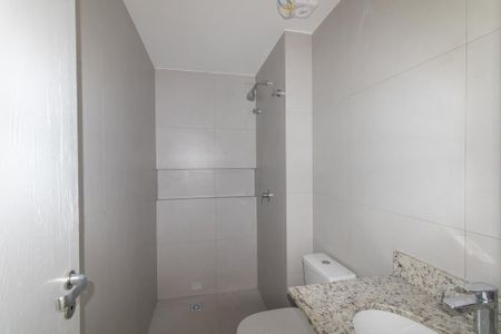 Banheiro Social de apartamento para alugar com 1 quarto, 25m² em Centro, Curitiba