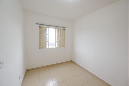 Quarto 2 de apartamento para alugar com 2 quartos, 80m² em Vila Jaboticabeira, Taubaté