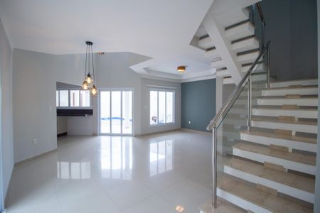 Sala de casa de condomínio para alugar com 3 quartos, 260m² em Jardim Ibiti do Paco, Sorocaba