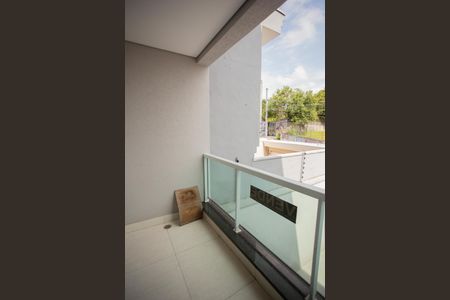 VARANDA DA SALA de casa para alugar com 3 quartos, 170m² em Vila Mangalot, São Paulo