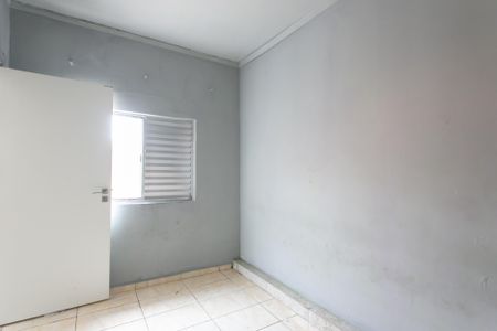 Quarto de casa para alugar com 1 quarto, 50m² em Conjunto Residencial José Bonifácio, São Paulo