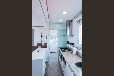 Sala e cozinha de apartamento para alugar com 2 quartos, 67m² em Vila Pereira Barreto, São Paulo