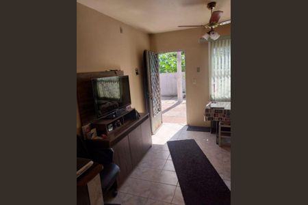 Sala de casa de condomínio para alugar com 2 quartos, 60m² em Costa E Silva, Porto Alegre