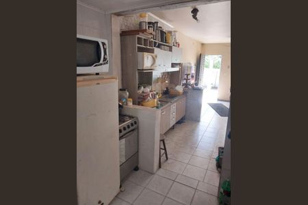 Cozinha de casa de condomínio para alugar com 2 quartos, 60m² em Costa E Silva, Porto Alegre