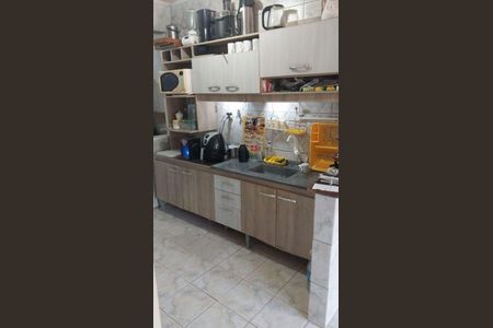 Cozinha de casa de condomínio para alugar com 2 quartos, 60m² em Costa E Silva, Porto Alegre