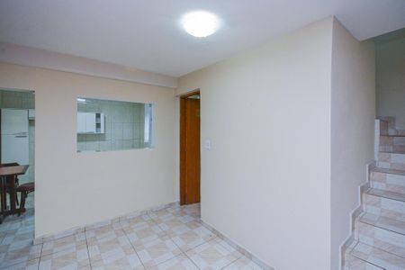 Sala de casa para alugar com 1 quarto, 52m² em Jardim Rosa Maria, São Paulo