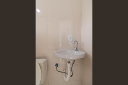 Banheiro de casa para alugar com 1 quarto, 44m² em Lajeado, São Paulo