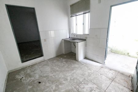 Cozinha de casa para alugar com 1 quarto, 70m² em Jardim Boa Vista (zona Oeste), São Paulo